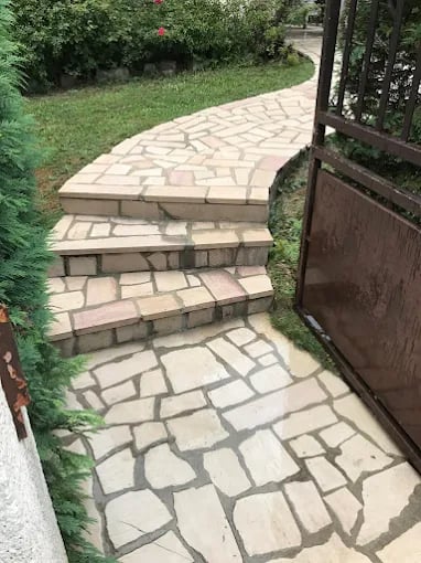 Réalisation façade Naveri Tayrone